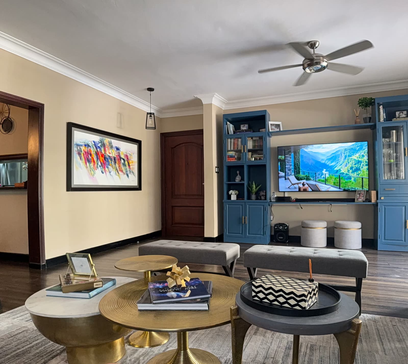 Sala principal del apartamento en Torre Don Pedro IV, Urbanización Real, Santo Domingo